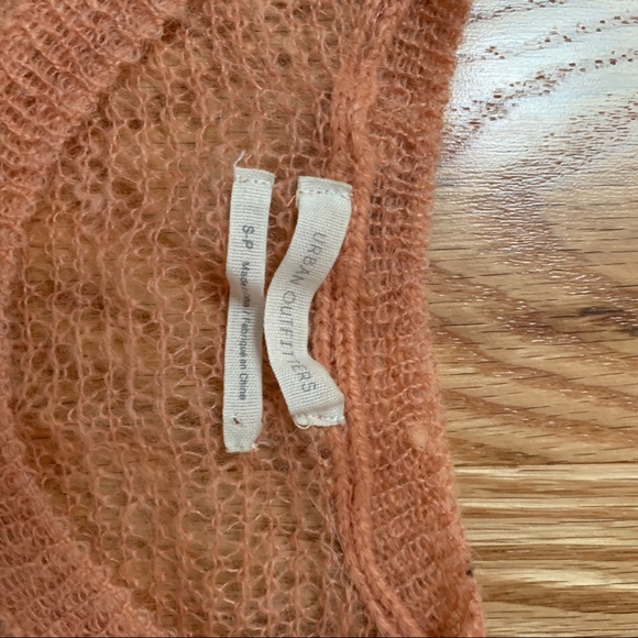 Urban Outfitters thin sweater with bell sleeves - Picture 1 of 2